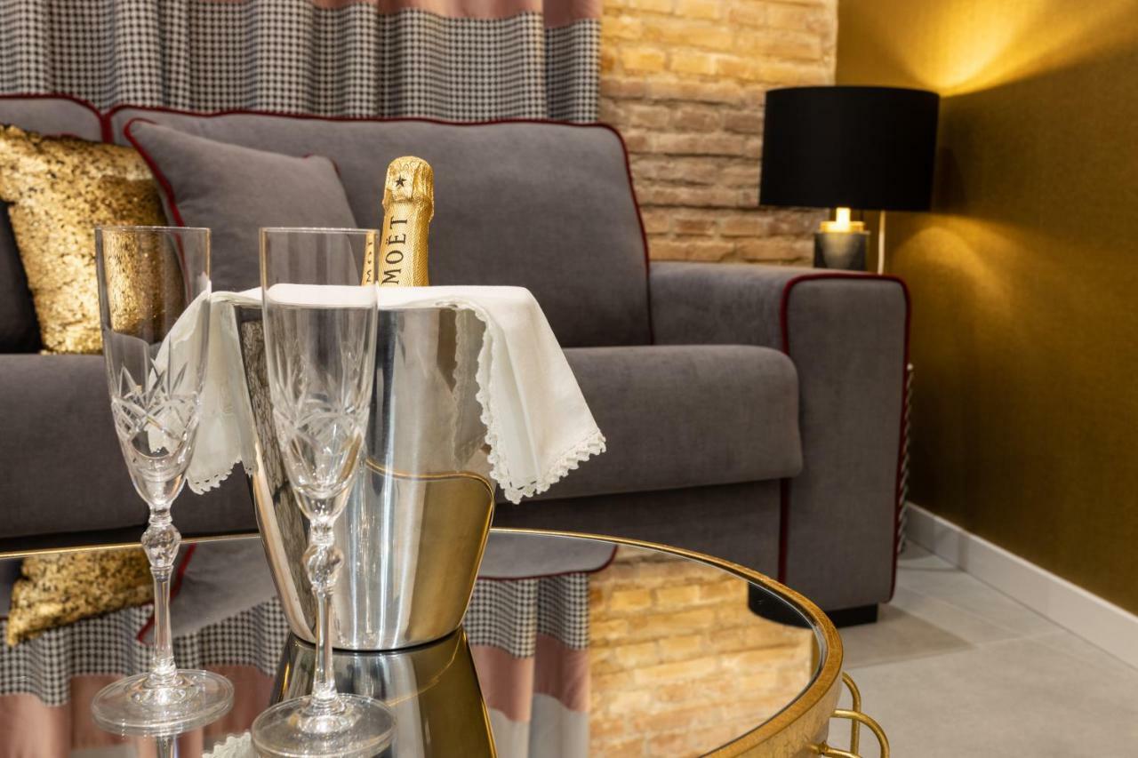 Bibo Suites Plaza Nueva غرناطة المظهر الخارجي الصورة